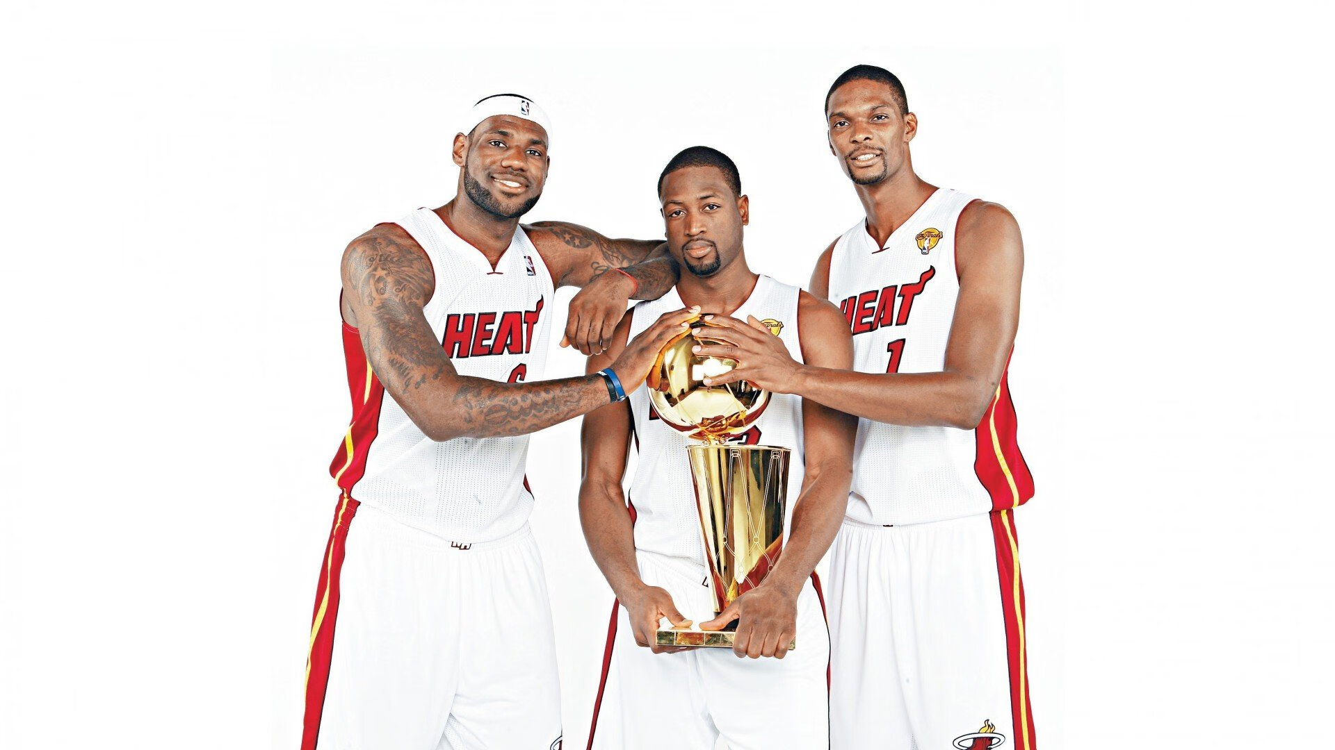 关键战役：决定年度冠军的关键比赛，关键之战